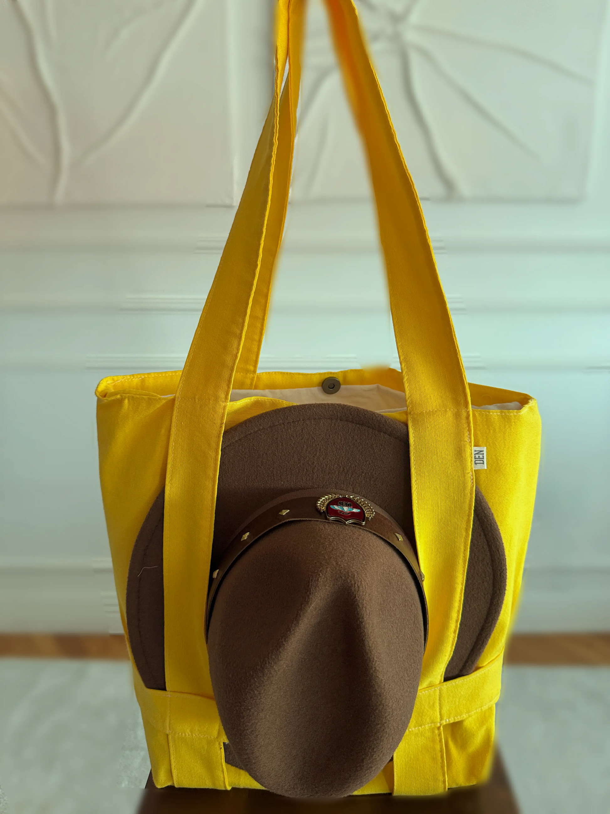 travel hatbag CloudsoftheDEN